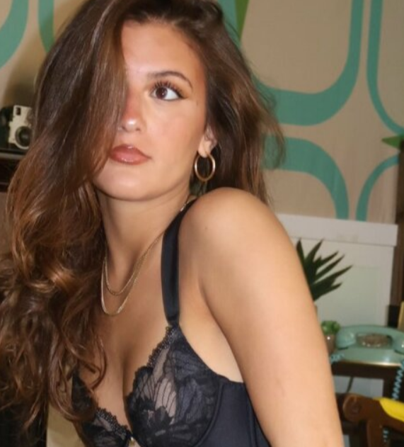 Aline56